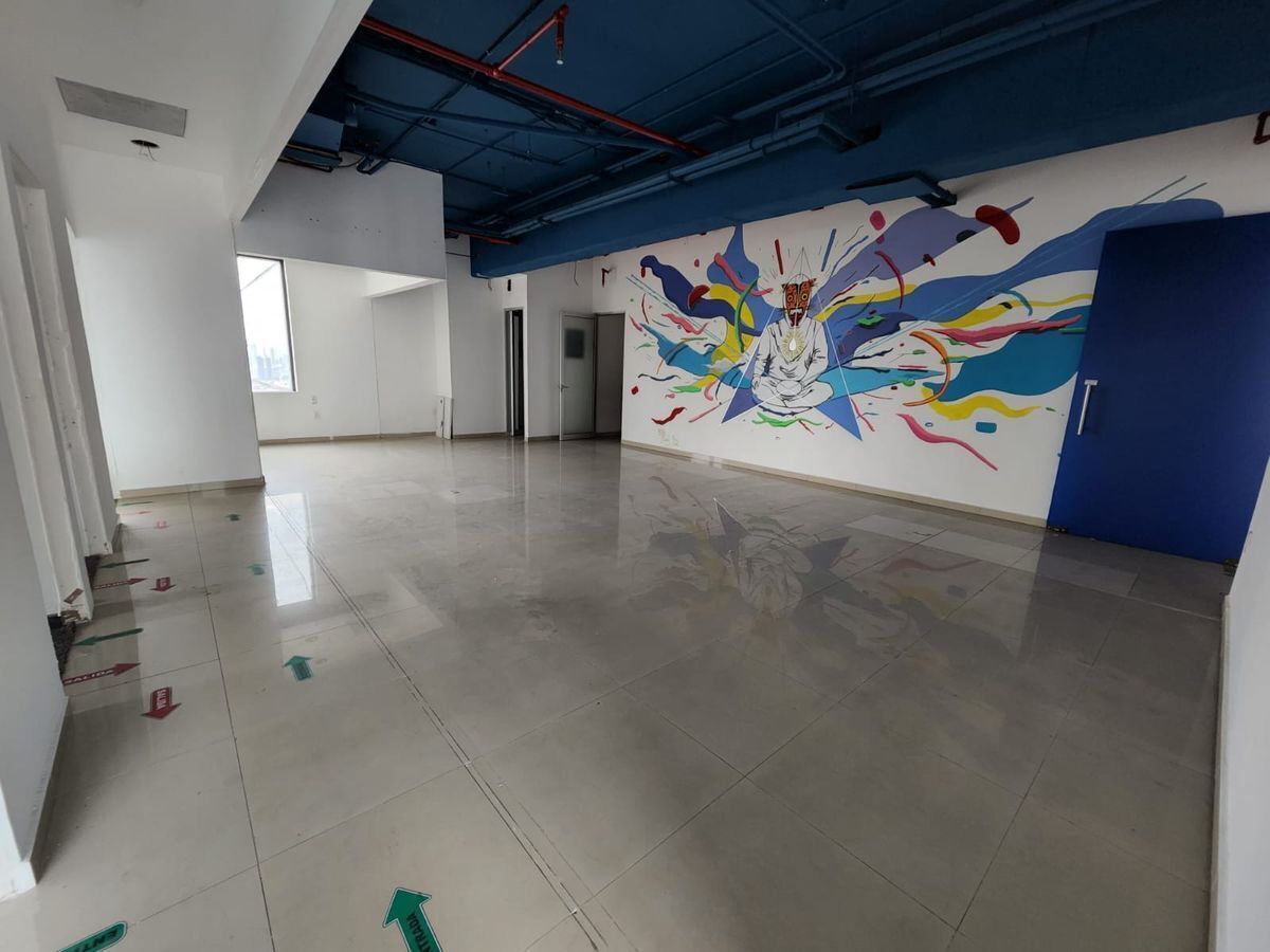 17 de 24: Area de trabajo general