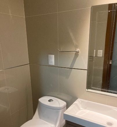 10 of 10: Baño