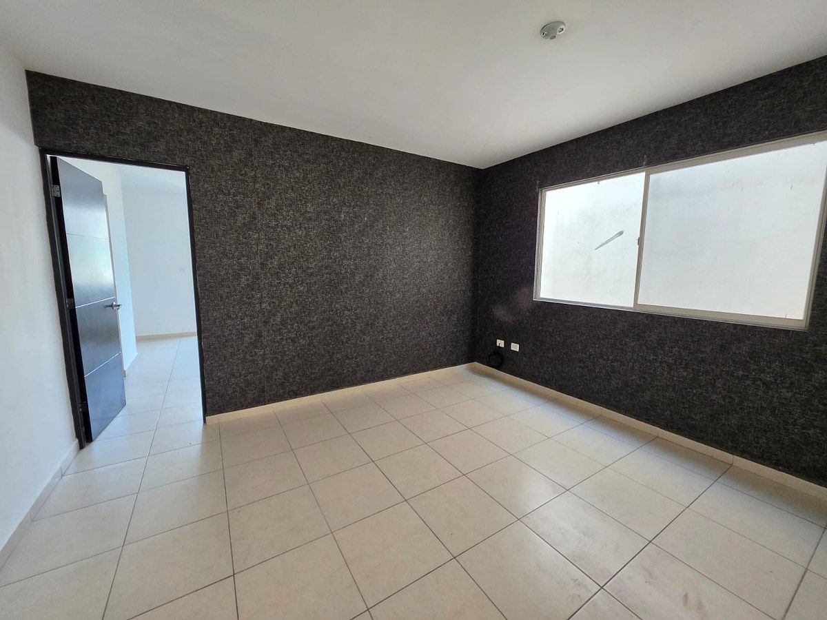 28 of 49: 2DO PISO CON ESTANCIA Y TAPIZ, 3 RECAMARAS