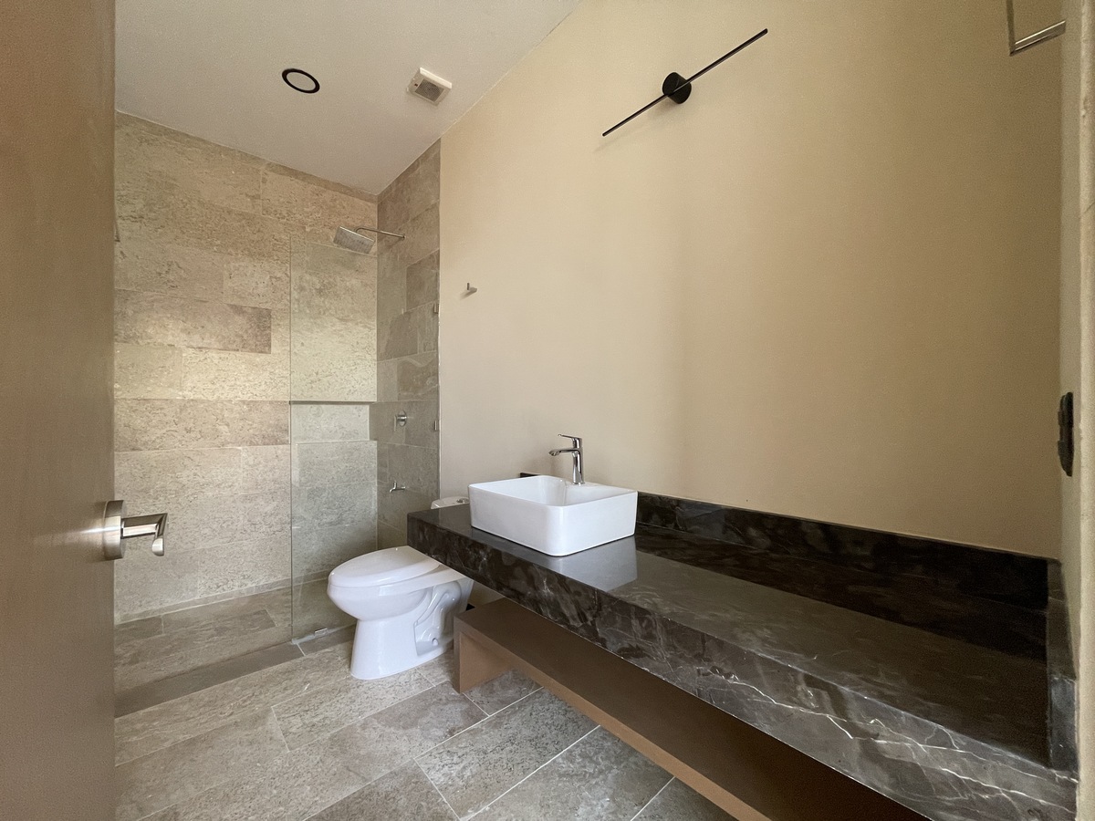 11 de 15: Baño, Recámara Principal