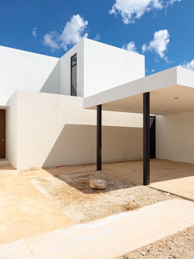 4 de 36: Fachada Principal