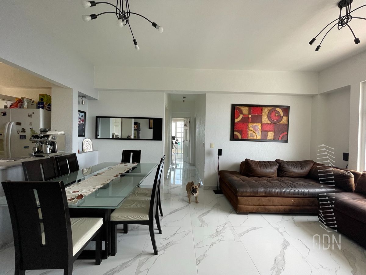 1 de 43: Sala Comedor