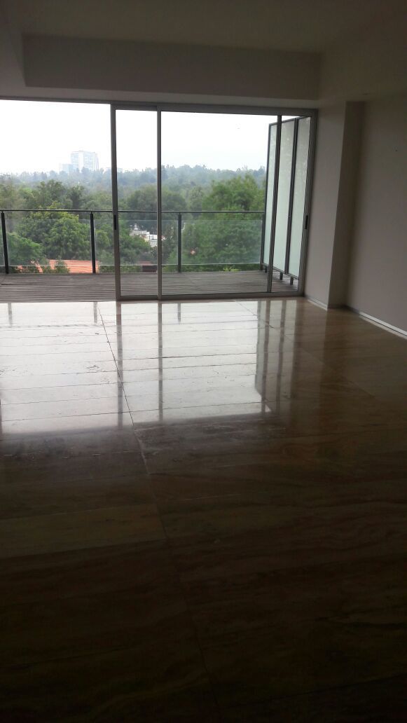 2 of 14: Sala y Comedor