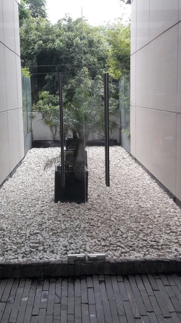 3 of 14: Fachada Interior