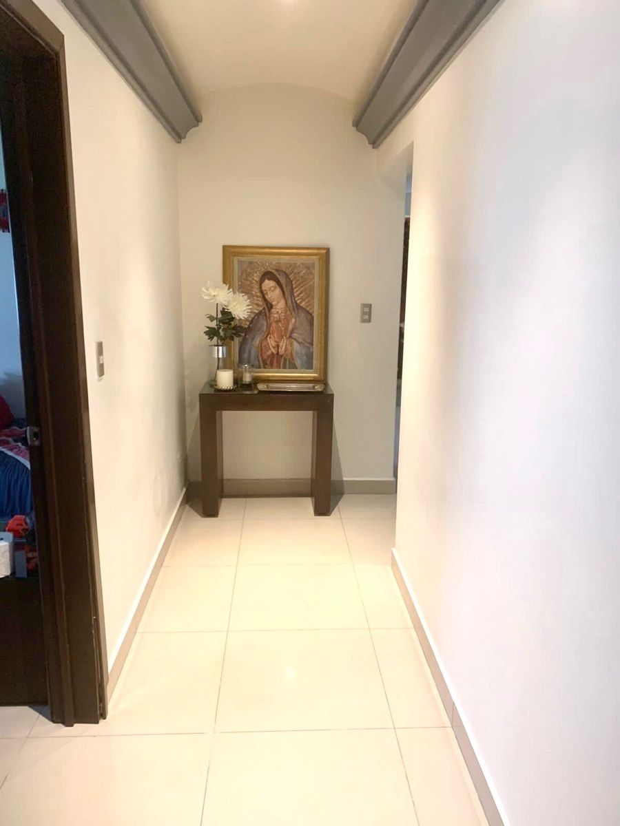 9 de 23: Pasillo recámaras