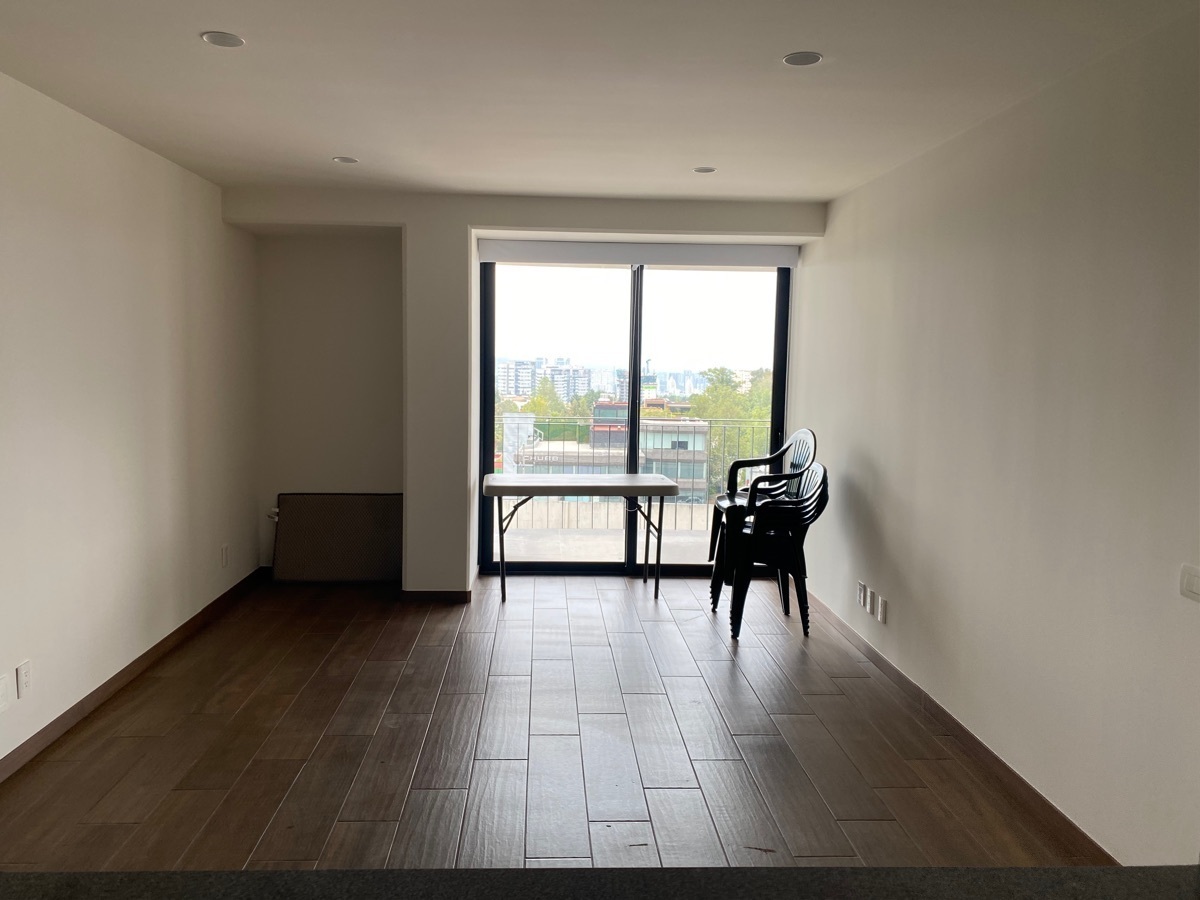 21 of 47: Sala comedor