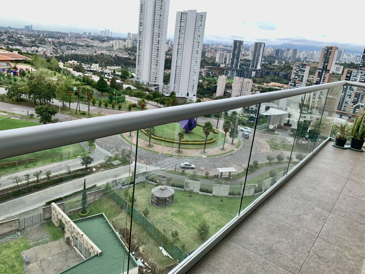 2 de 18: Hermosa vista a Bosque Real