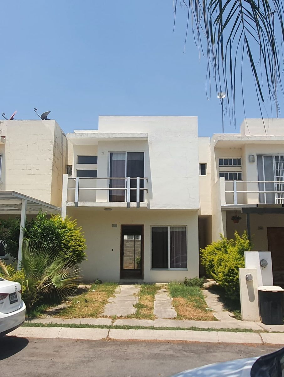 Casa En Venta En Circuito,Neptuno, Jardines De Las Fuentes, Zapopan ...