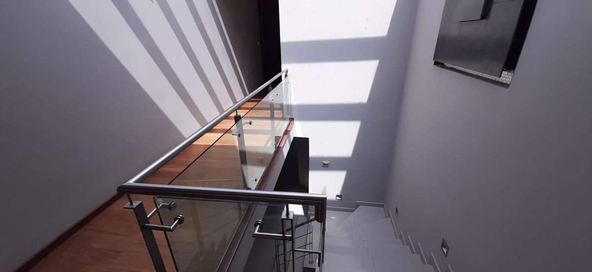 Pasillo que comunica a las 4 recámaras.