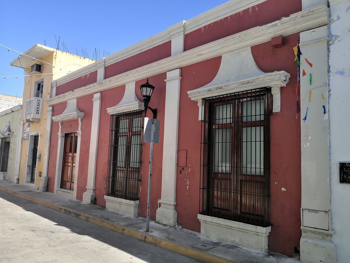 CASA/OFICINA EN RENTA EN COL. CENTRO EN CD. DEL CARMEN, CAMPECHE