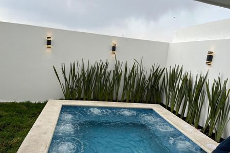 Residencia en Zibatá, 3 Niveles, Sótano, Jacuzzi para 8 Personas, 4ta Rec  en PB