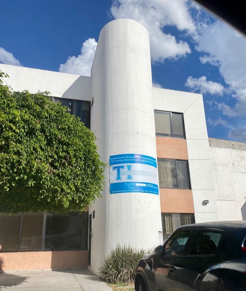 RENTA DE OFICINA EN PLANTA BAJA EN PUEBLO NUEVO