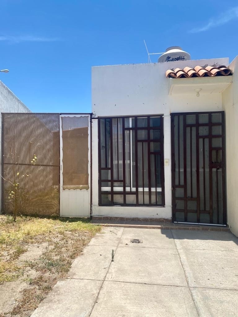 Casa en venta en Coto,Almendra, Los molinos, Zapopan, Jalisco - Casas y  Terrenos
