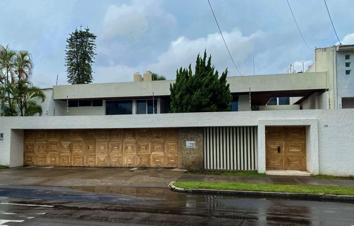 3 de 25