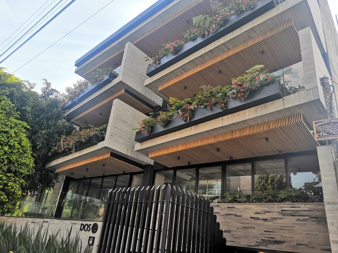 1 of 22: Diseñado por prestigiado arquitecto