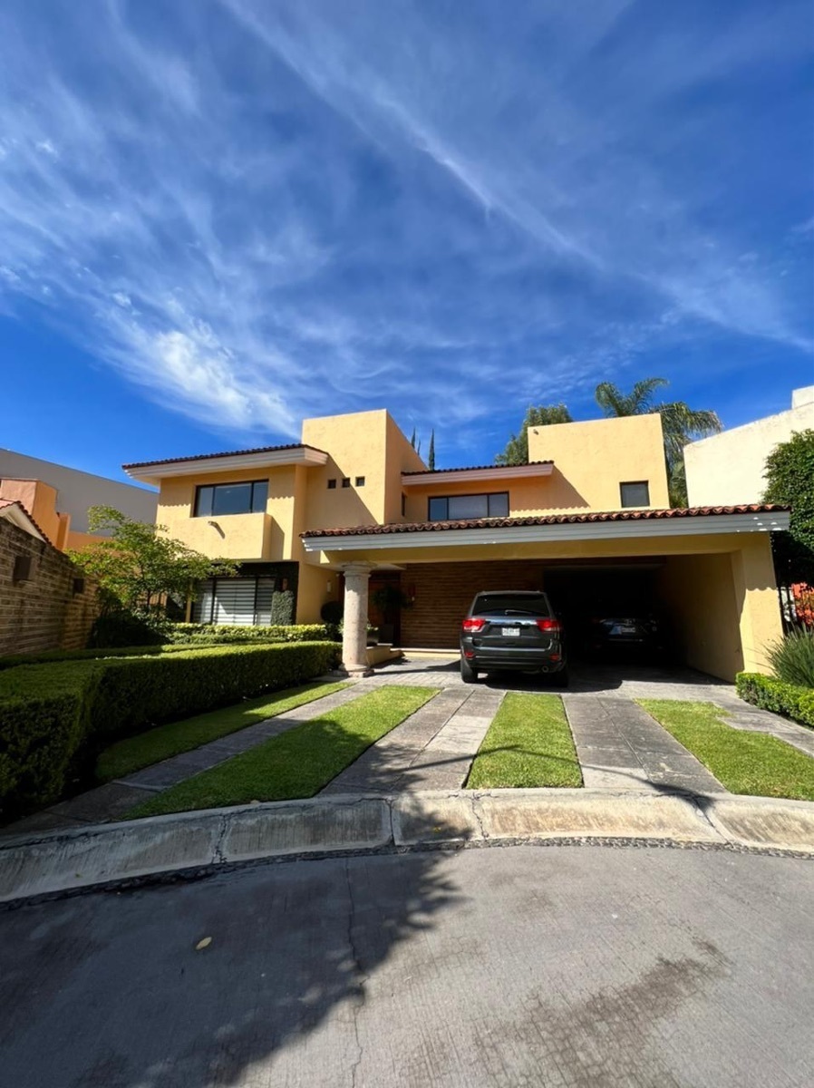 CASA EN VENTA EN COLINAS DE SAN JAVIER (COTO EL VIVERO), ZAPOPAN  $19'800,000 | EasyBroker