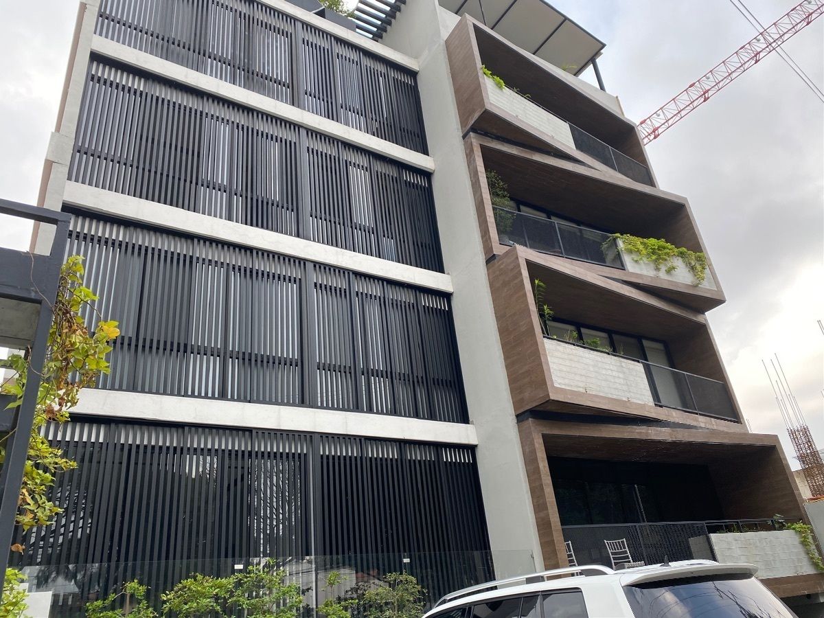 6 de 37: edificio moderno