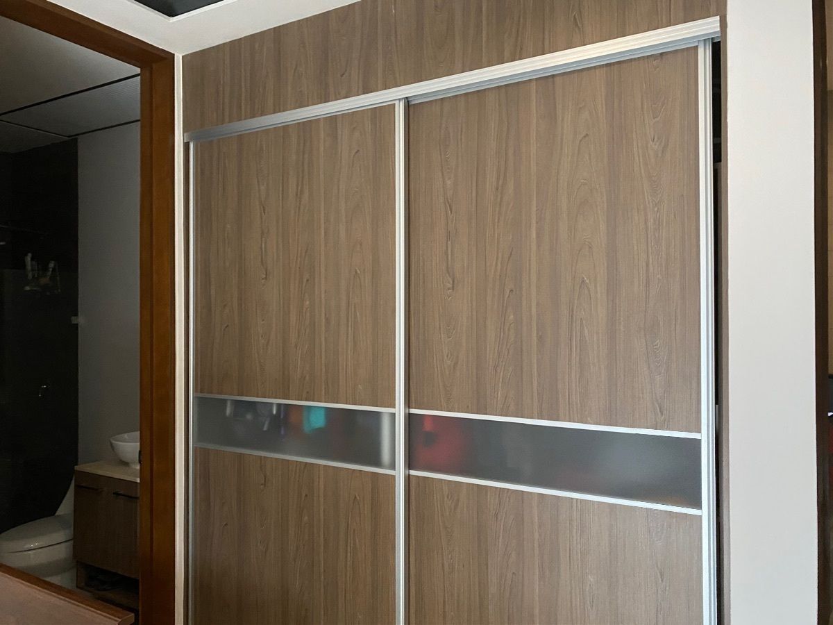 19 de 37: closet de recámara uno