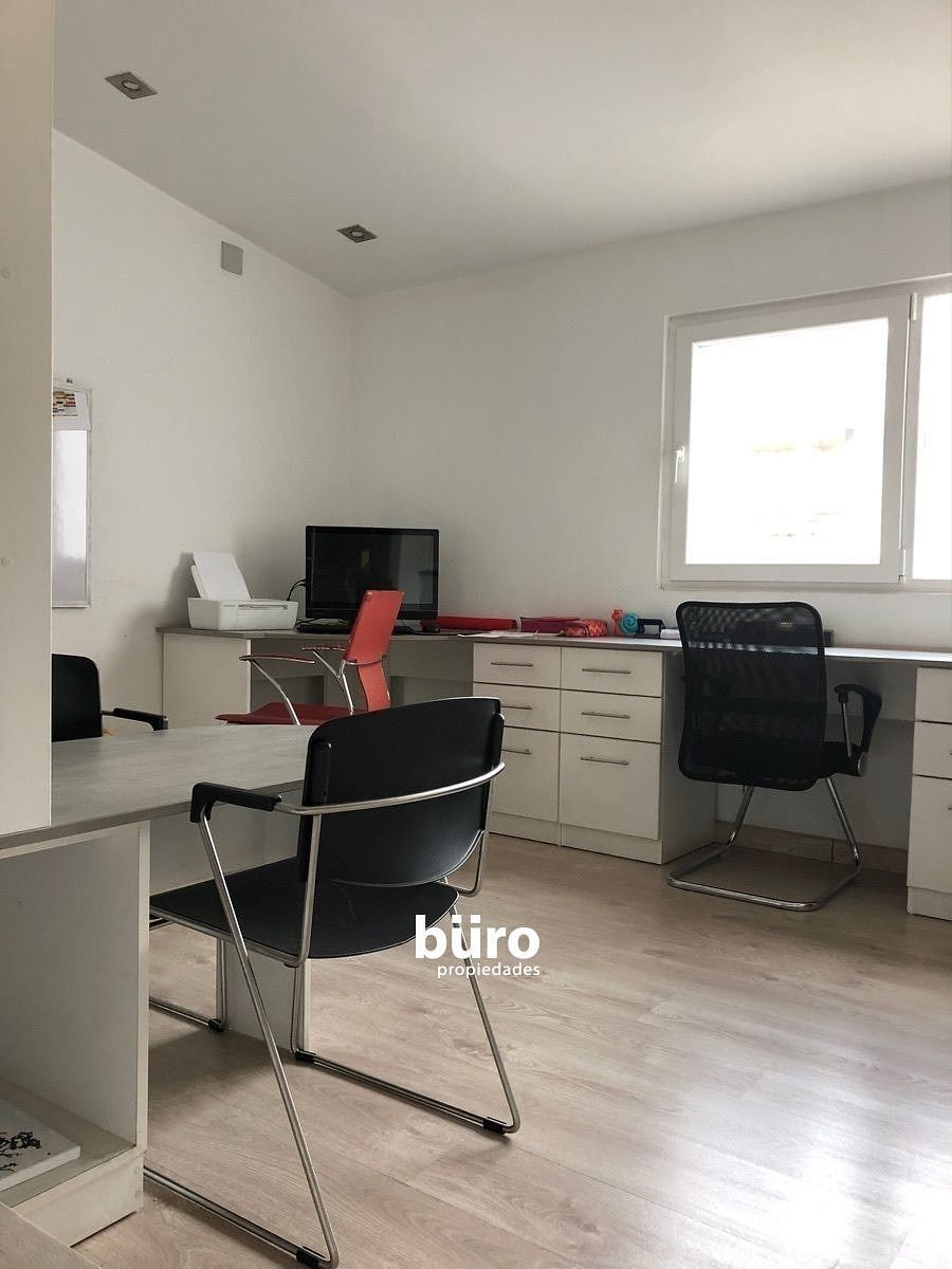 Escritorio amplio en el segundo piso, foto 15 de 33