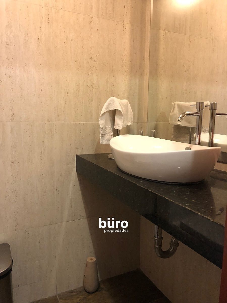 Baño de visita, foto 26 de 33