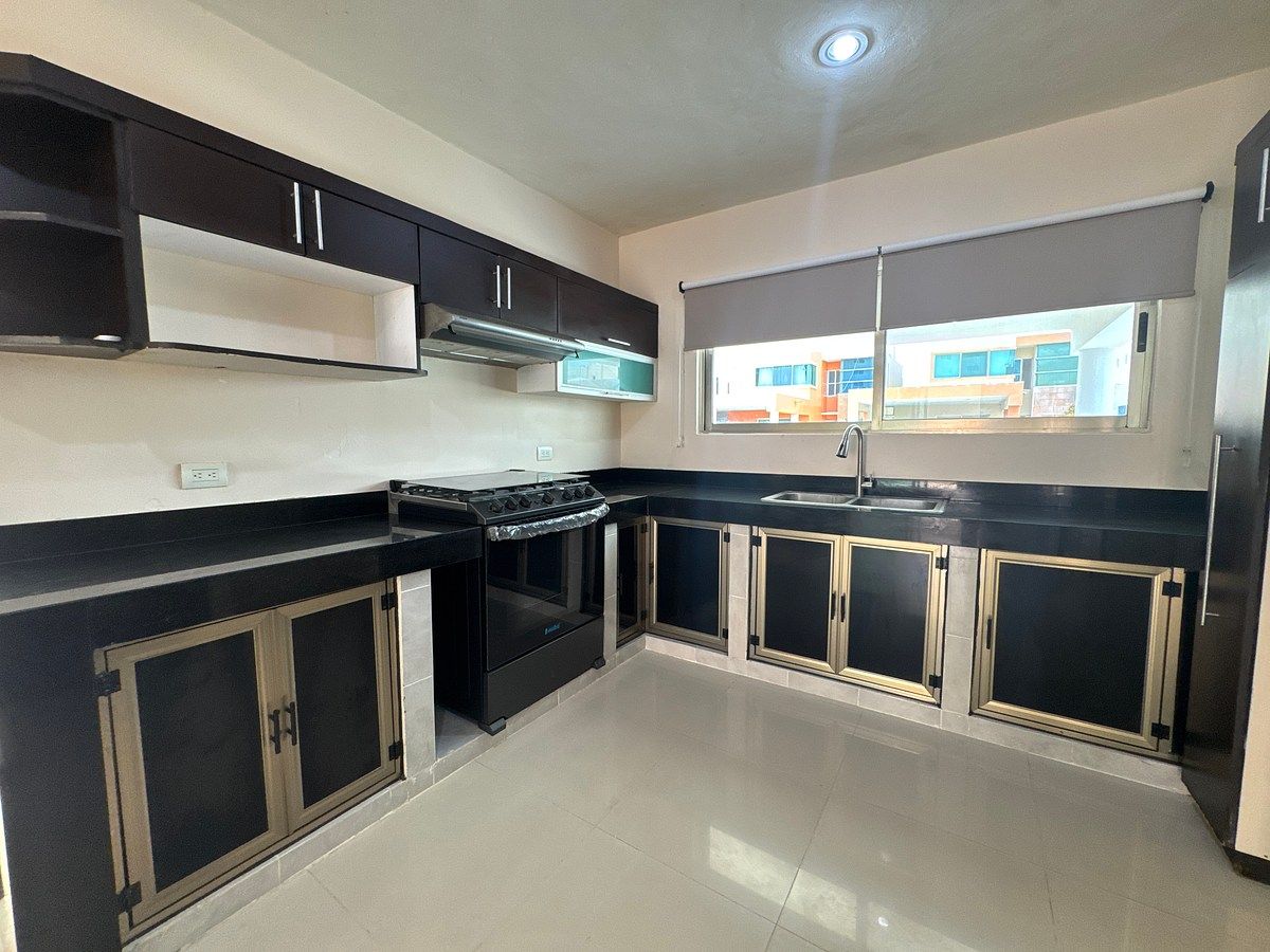 Casa em Altabrisa, Mérida, foto 3 de 23