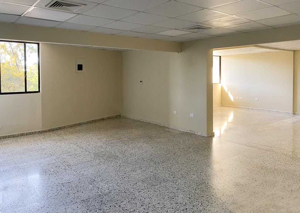 Oficina en El Vergel, Santo Domingo Centro (Distrito Nacional), foto 6 de 18