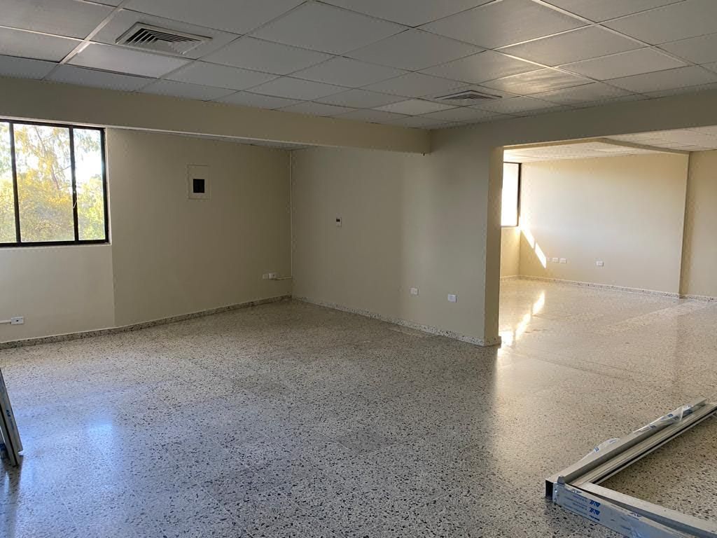 Oficina en El Vergel, Santo Domingo Centro (Distrito Nacional), foto 17 de 18