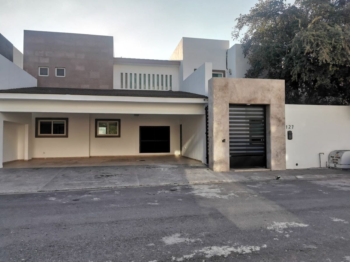 Venta de casa en Residencial y Club de Golf La Herradura