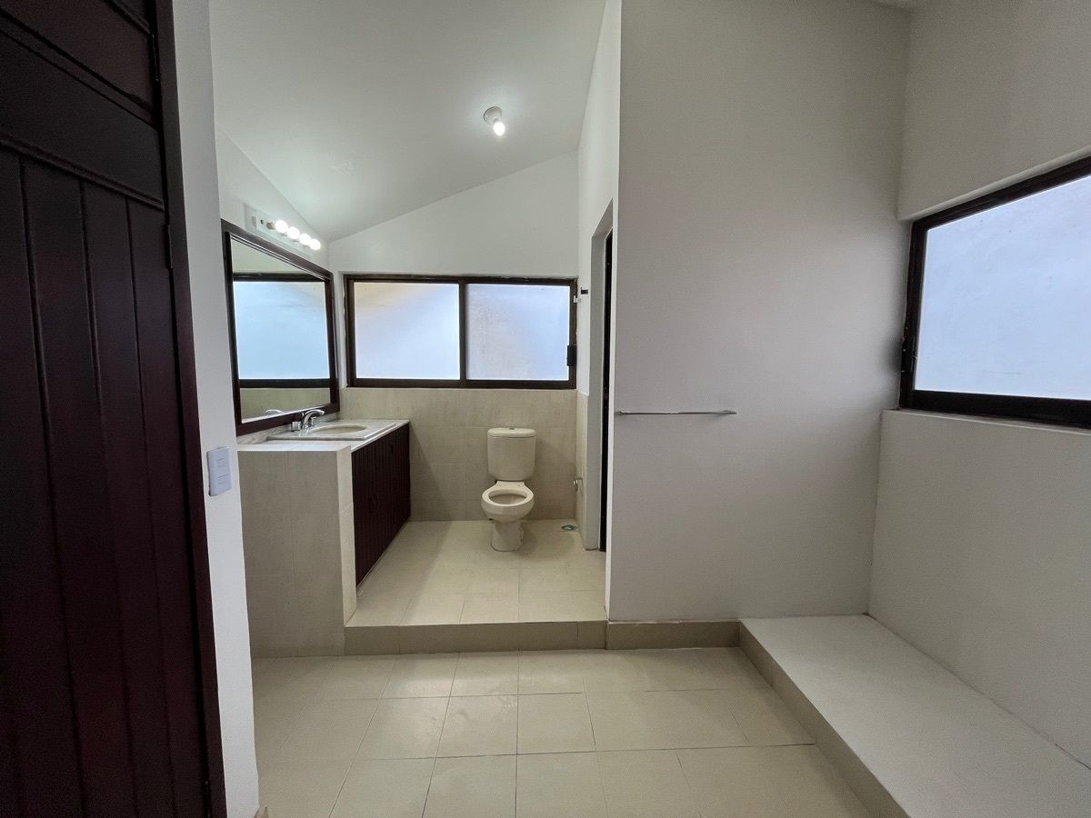 17 de 31: Baño RP1