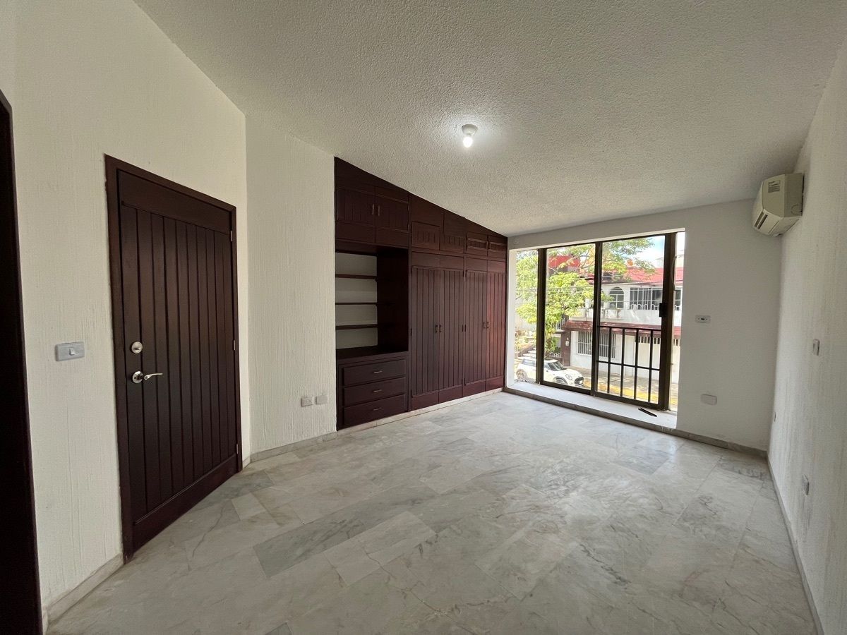 18 de 31: Recámara Secundaria 1