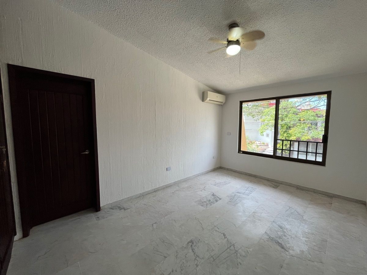 21 de 31: Recámara Secundaria 2