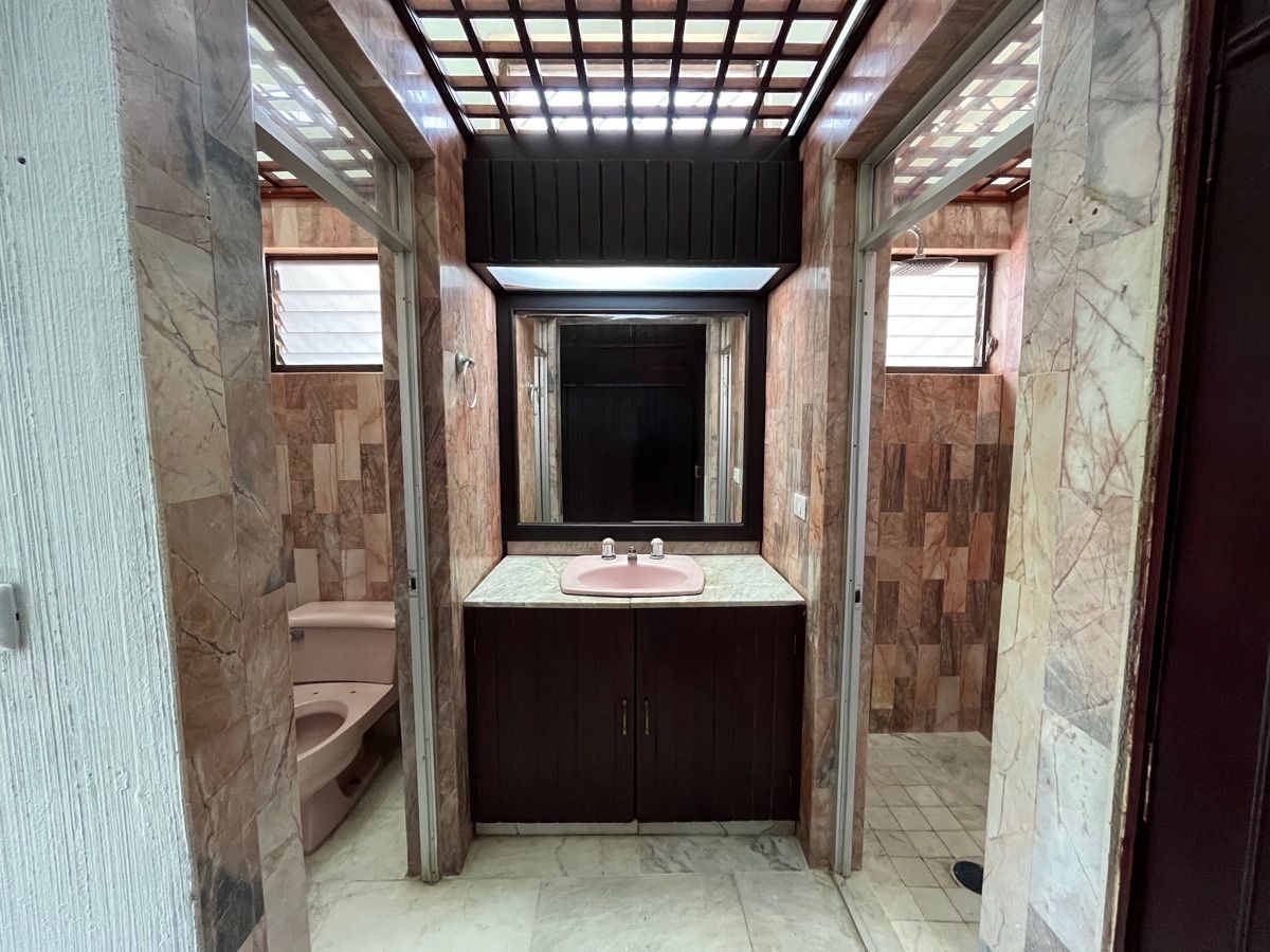 26 de 31: Baño RP 2