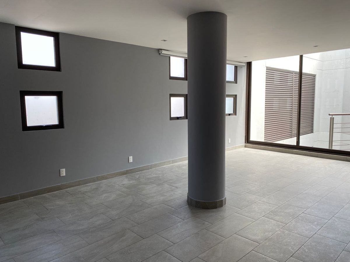 5 de 16: Sala, comedor 