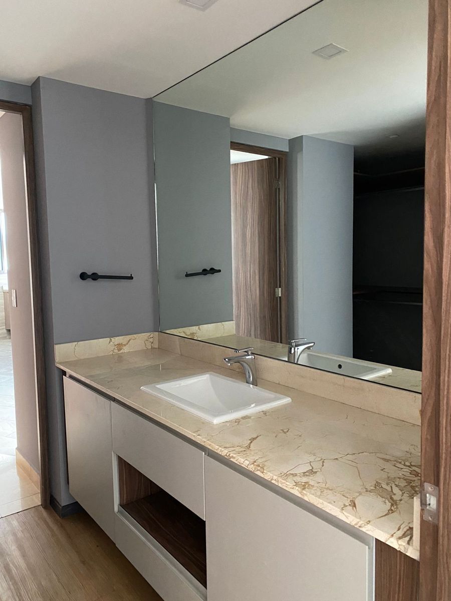 11 de 16: Baño principal 