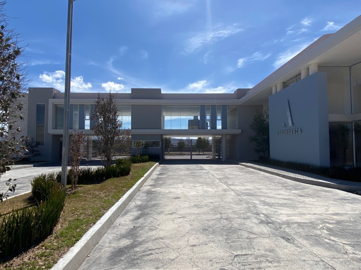 Fachada de la privada