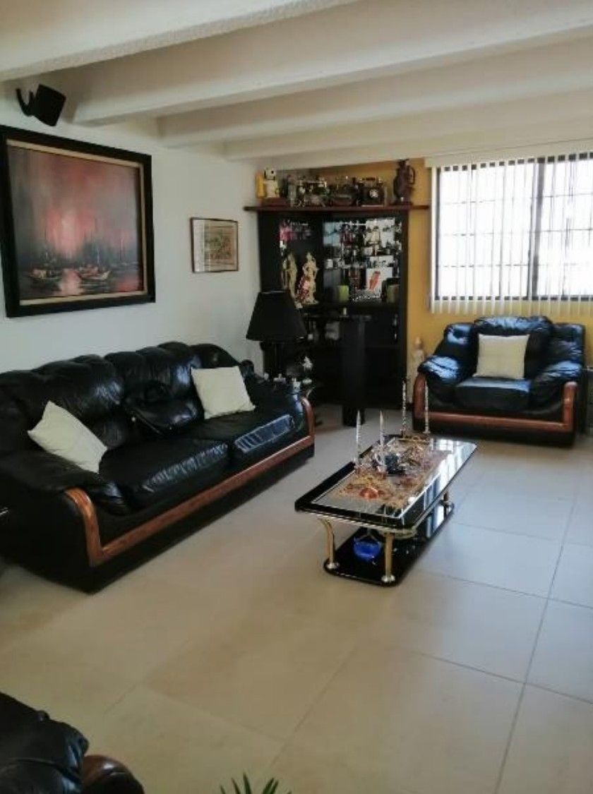 2 de 5: Sala en Lomas Verdes 1a.
