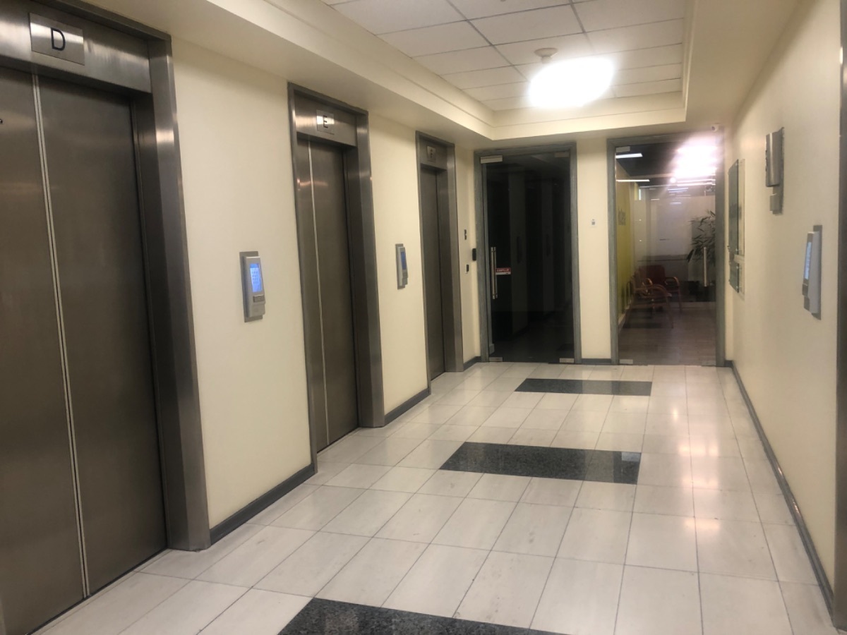 14 de 14: Hall ascensores
