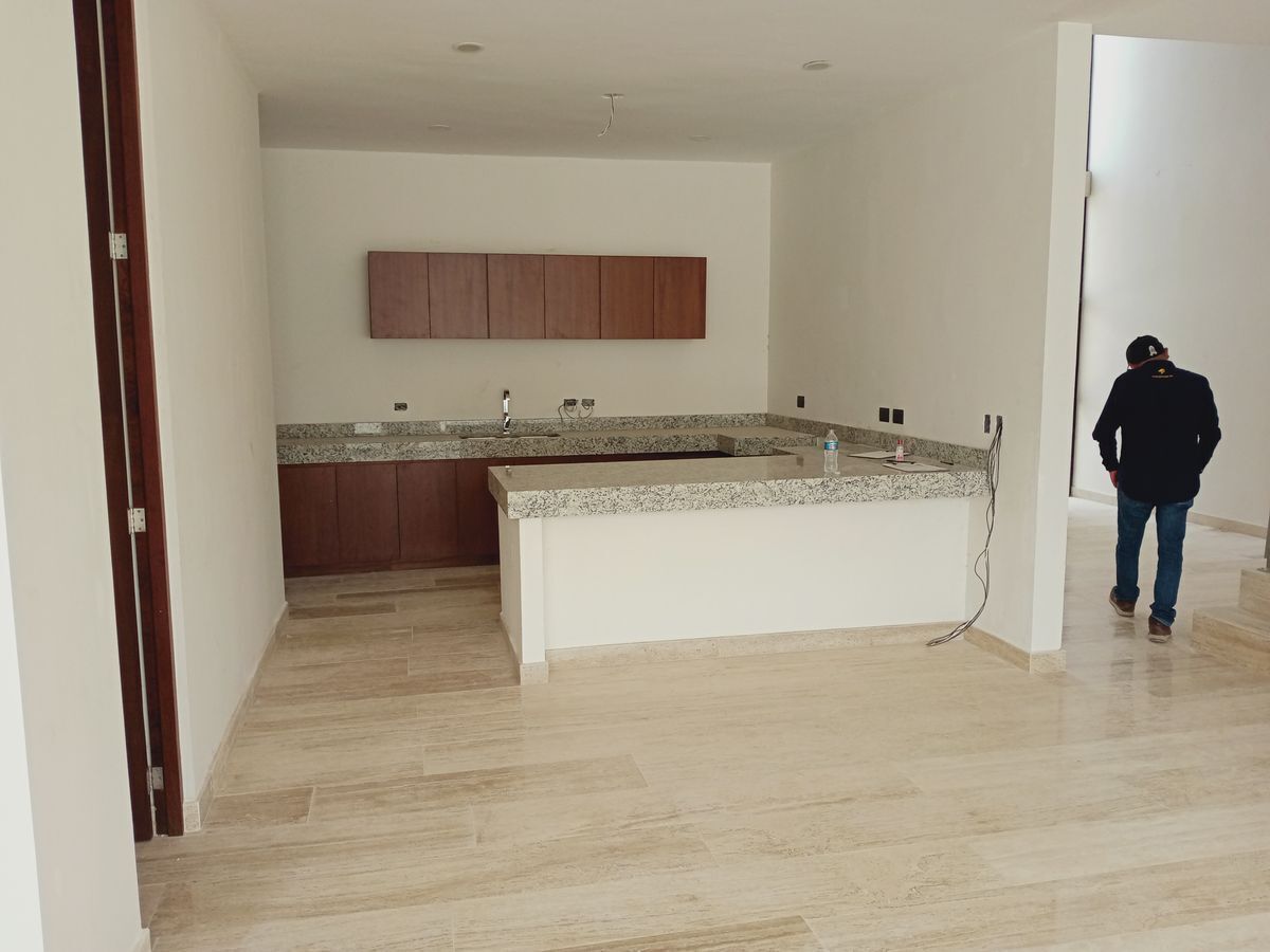 24 de 31: Cocina equipada