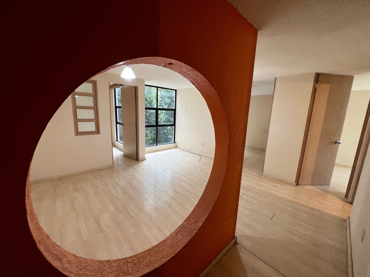 2 de 8: Área de sala y comedor