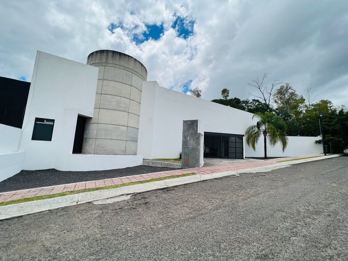 Casa para Aluguel/Venda em Real de Juriquilla com um jardim super amplo, foto 1 de 26
