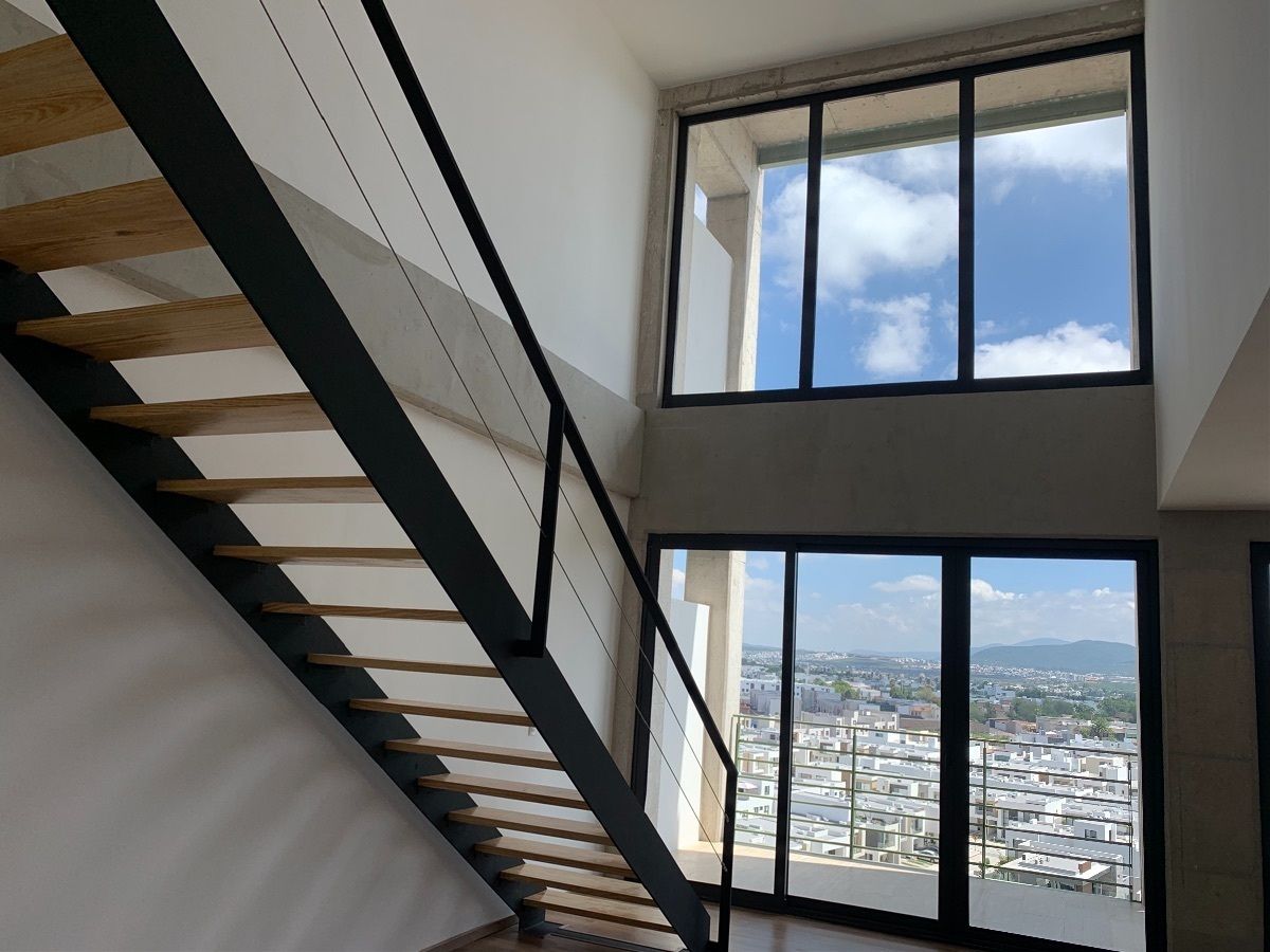 Moderno PH en renta en Altos Juriquilla, Querétaro.