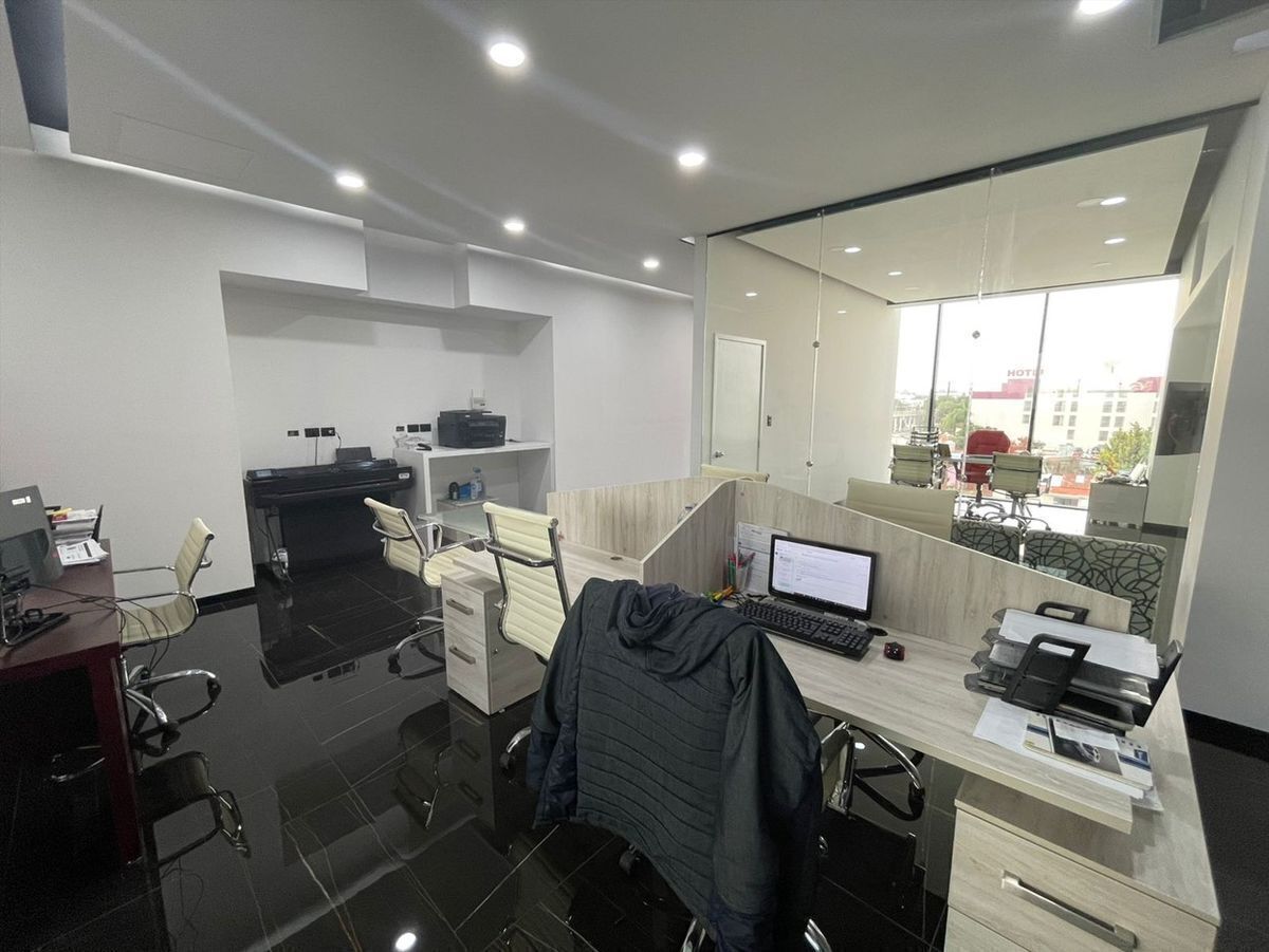 10 de 26: Muestra de espacios de Oficina acondicionada (4)