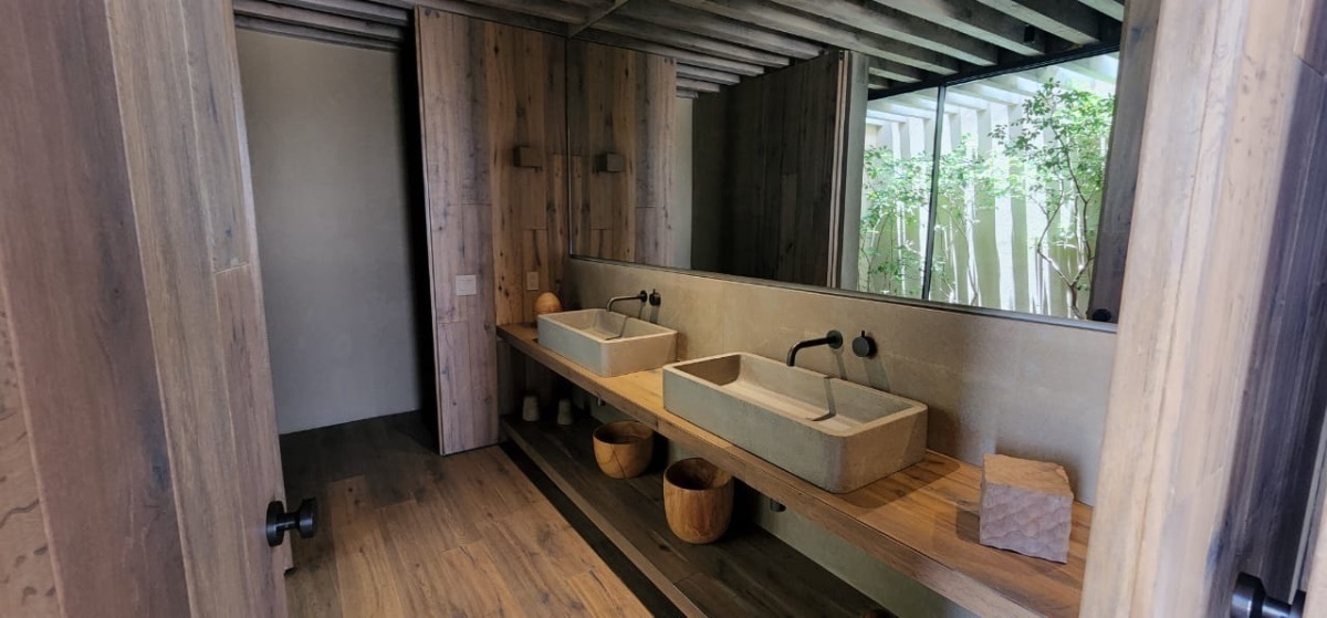 11 de 42: Baño completo