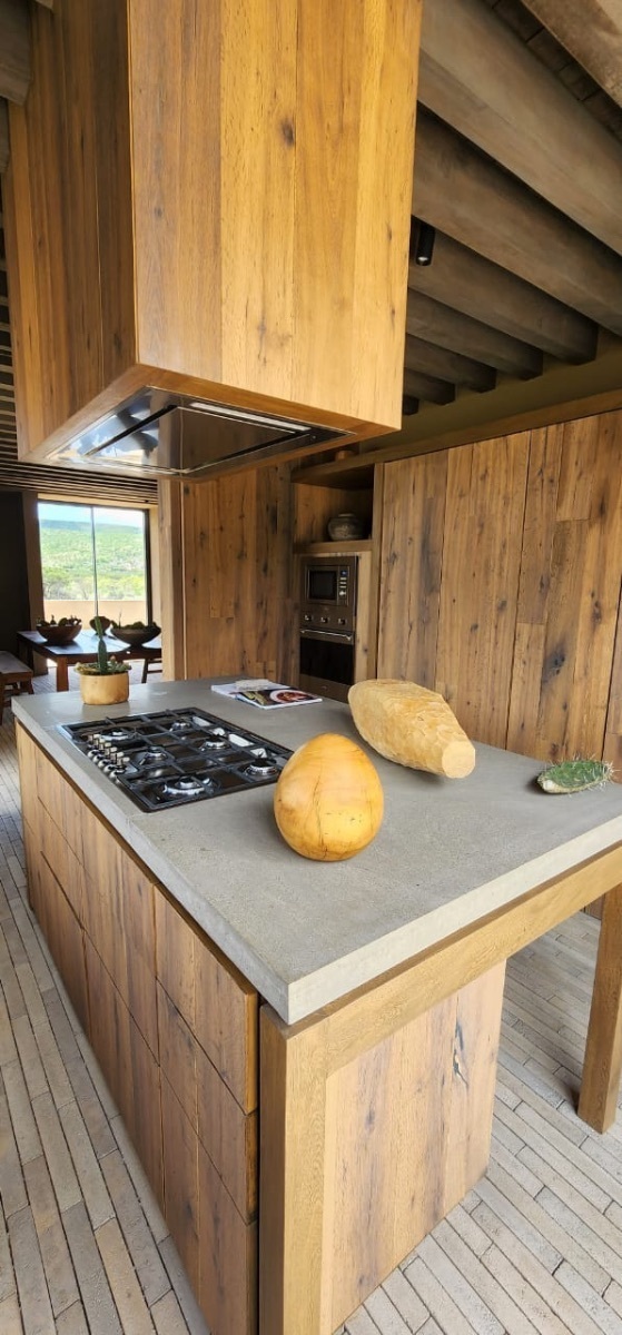 20 de 42: Barra cocina 
