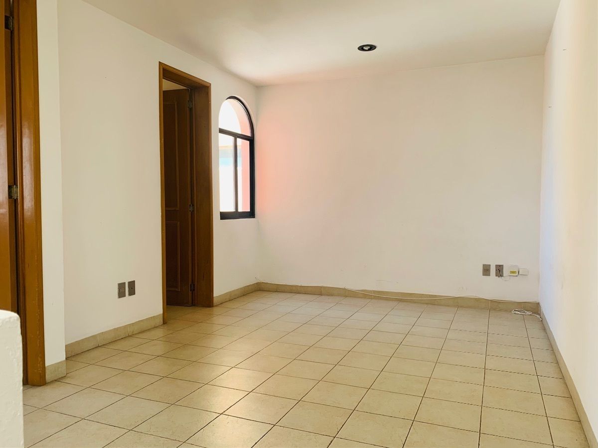 10 de 21: Sala de televisión