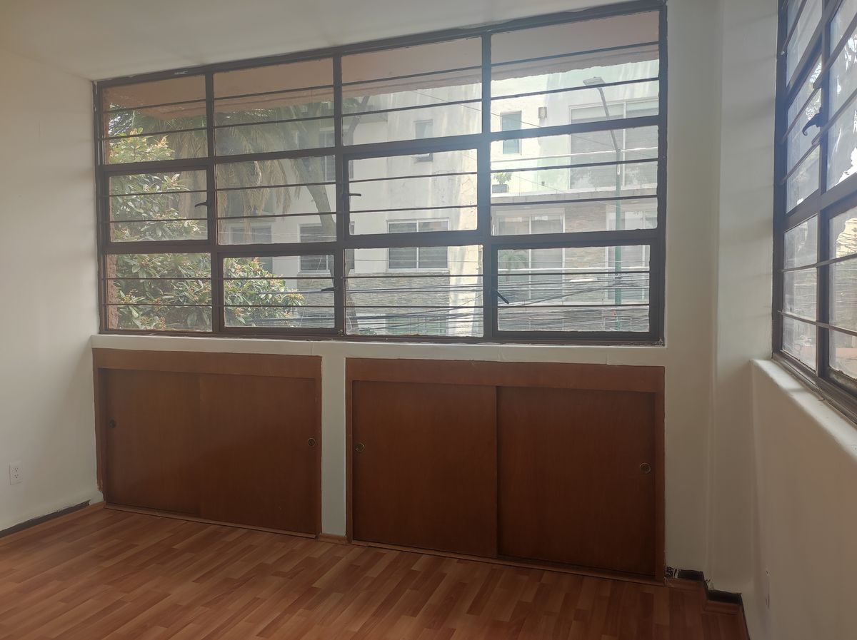 Grandes ventanales en la 2a recamara