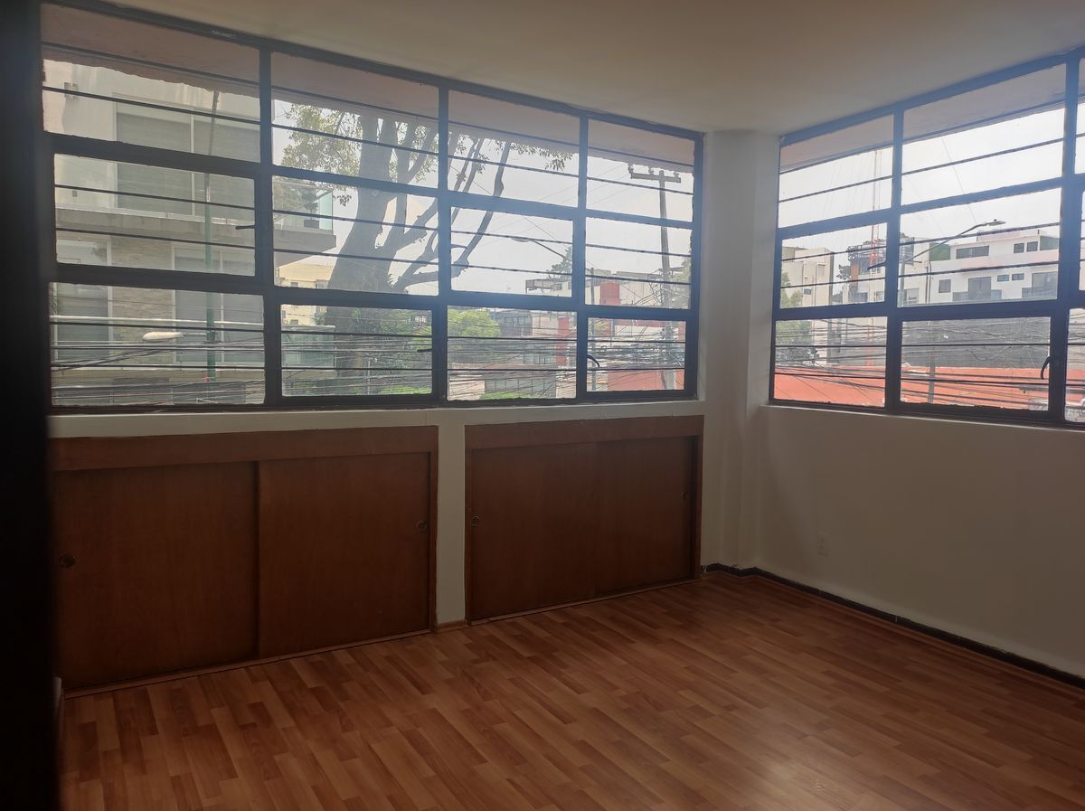 2a. Recamara con cómodo espacio para guardado