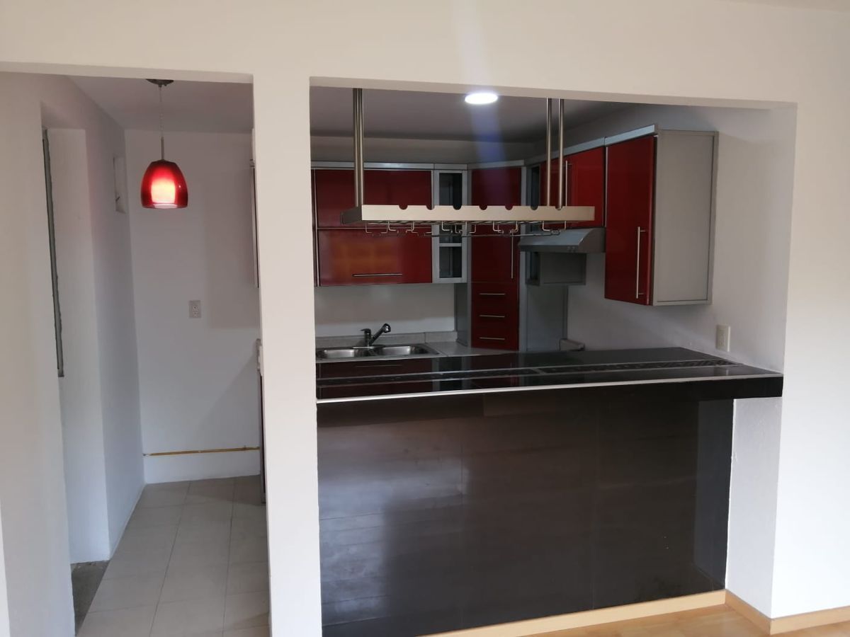 5 of 26: Cocina