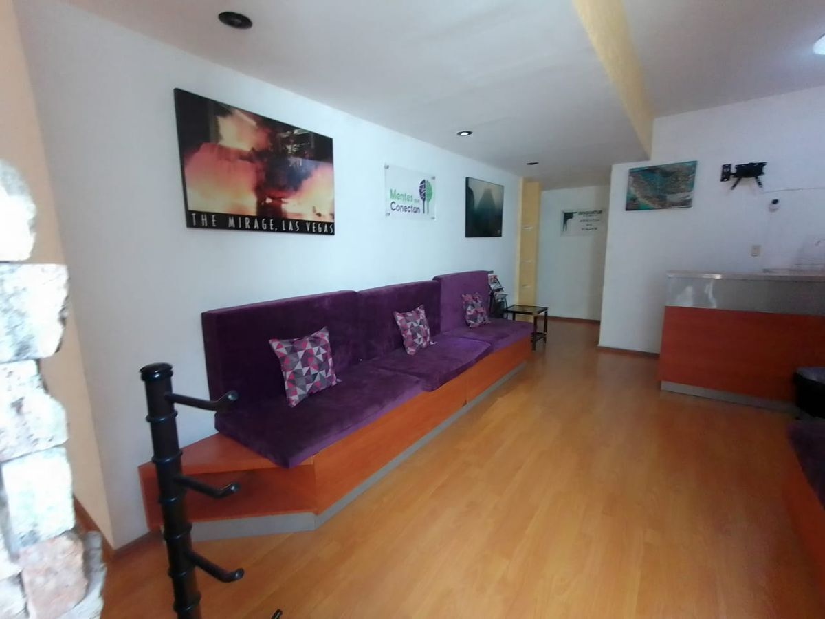 6 de 13: SALA DE ESPERA COMOPARTIDA