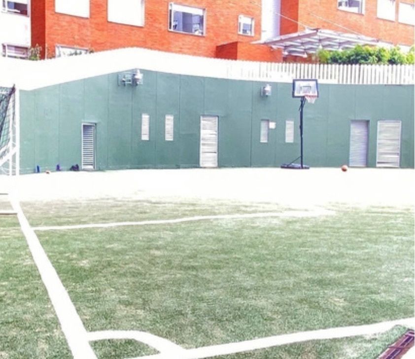 11 de 33: Cancha fut